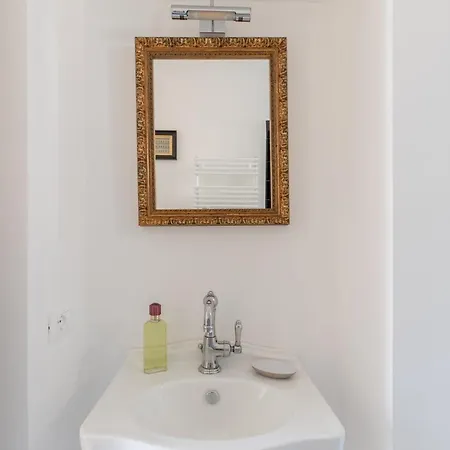Iflat Campo De' Fiori Brand New & Bright Apartment